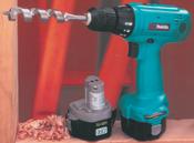 MKT-6213DWBLE Cordless Drill 3/8 Kit by Makita